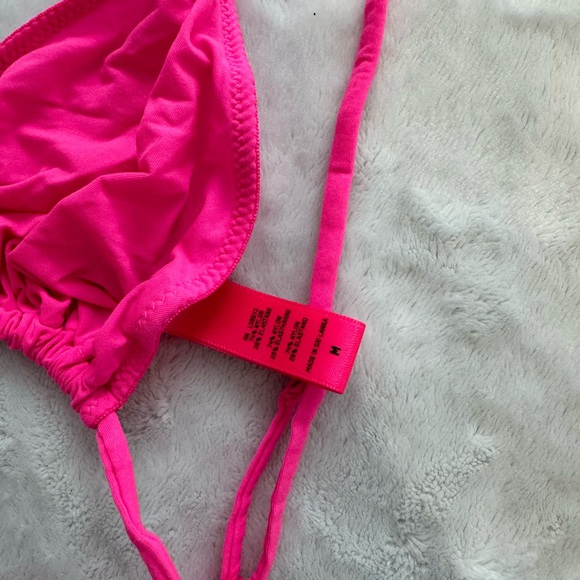 SKIMS Micro Ruched Bralette - Picture 3 of 4